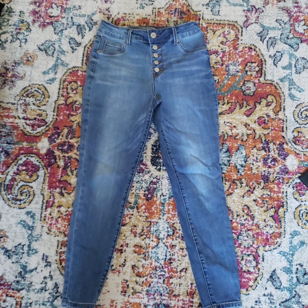 Button fly jeggings